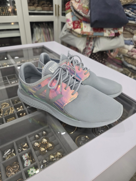New Balance Shoes - New Balance Iridescent Fuel Core Sneakers size 9